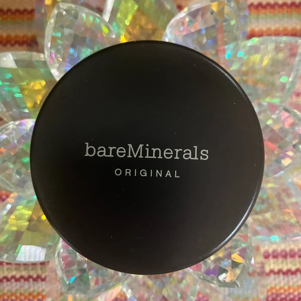 NWOB bareMinerals Foundation in Dark